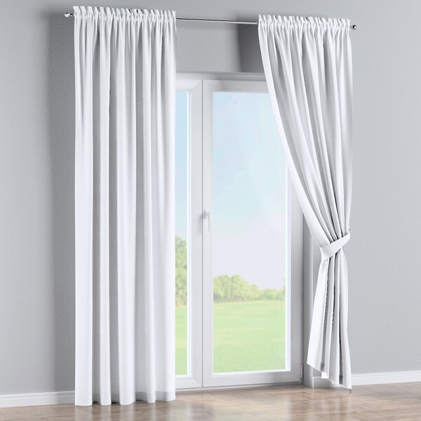 Slot and frill curtains