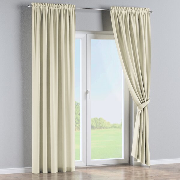 Slot and frill curtains