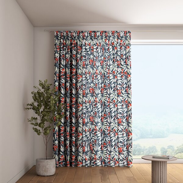 Pencil pleat curtain
