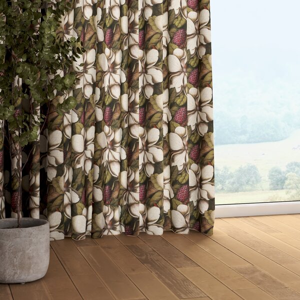 Pencil pleat curtain