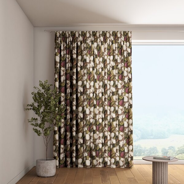 Pencil pleat curtain
