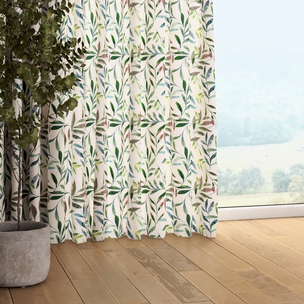 Pencil pleat curtain