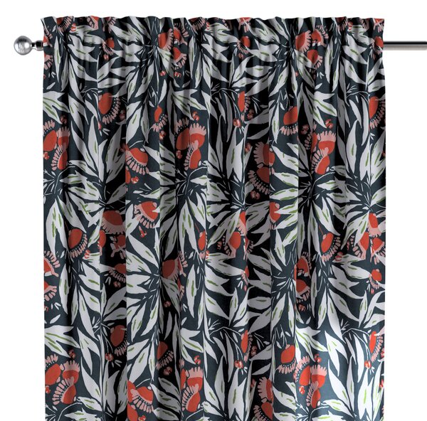 Slot and frill curtain