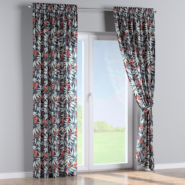 Slot and frill curtain