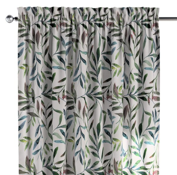 Slot and frill curtain