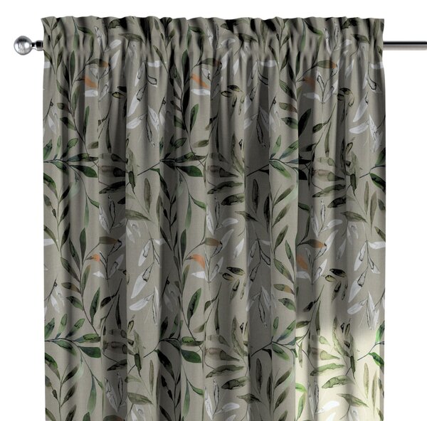 Slot and frill curtain