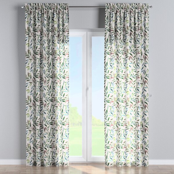 Slot and frill curtain
