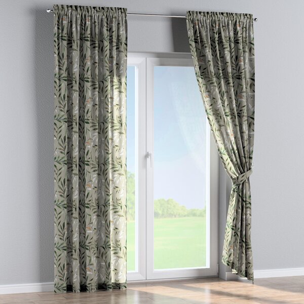 Slot and frill curtain