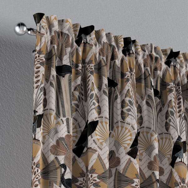 Slot and frill curtain
