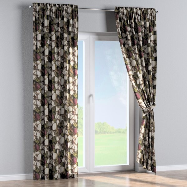 Slot and frill curtain