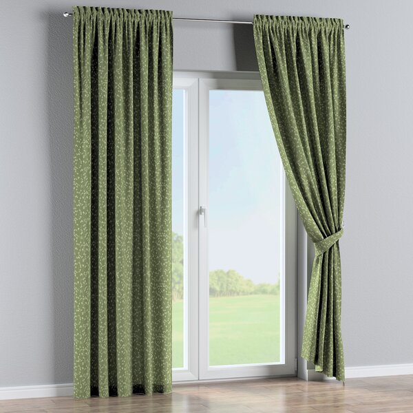 Slot and frill curtain