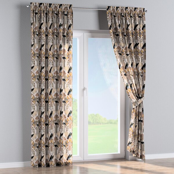 Slot and frill curtain