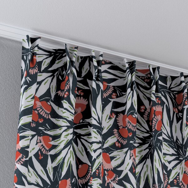 Double pinch pleat curtain