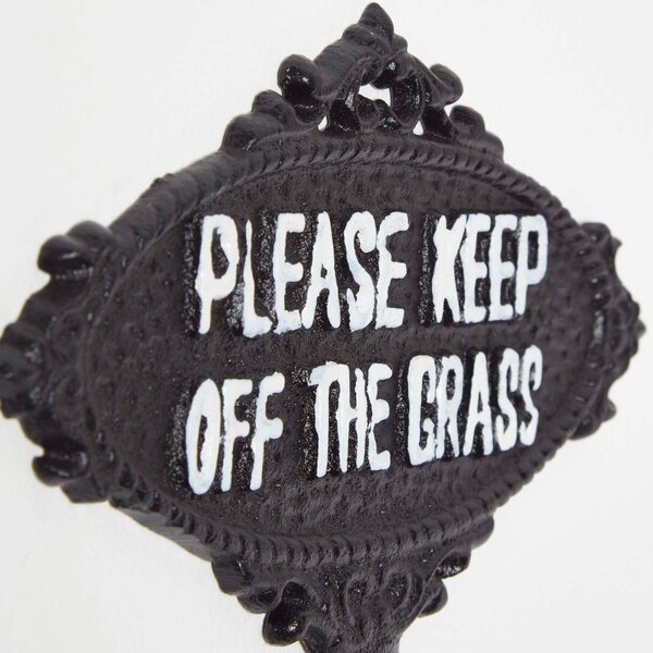 Homescapes Black Metal “Please Keep Off The Grass” Garden Sign