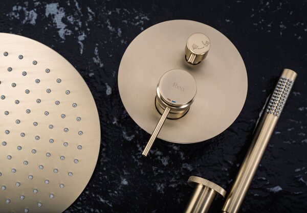 Shower system Rea Lungo Grip Gold Brush + BOX