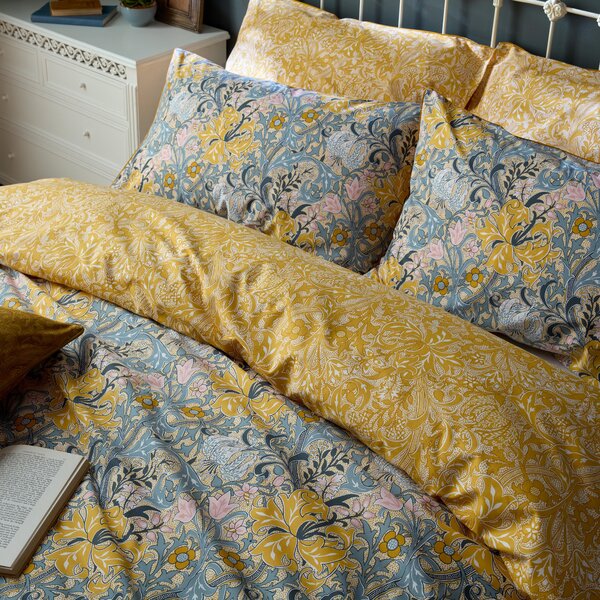 William Morris Golden Lily 100% Cotton Duvet Cover and Pillowcase Set